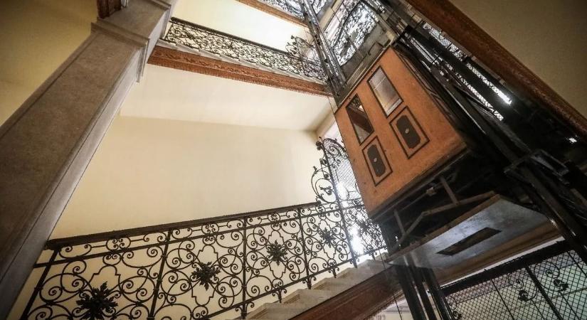 Függőleges Budapest: a város legkülönlegesebb liftjeinek nyomába eredtünk