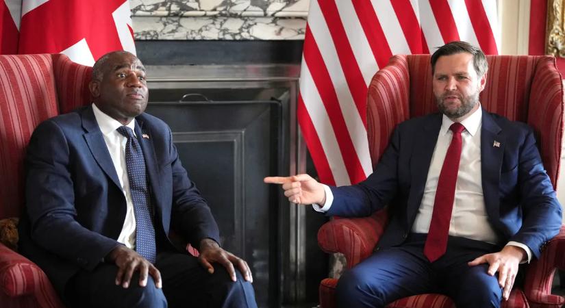 Nem kímélte Európát az amerikai alelnök a sokkoló gyilkosság után, London azonnal reagált