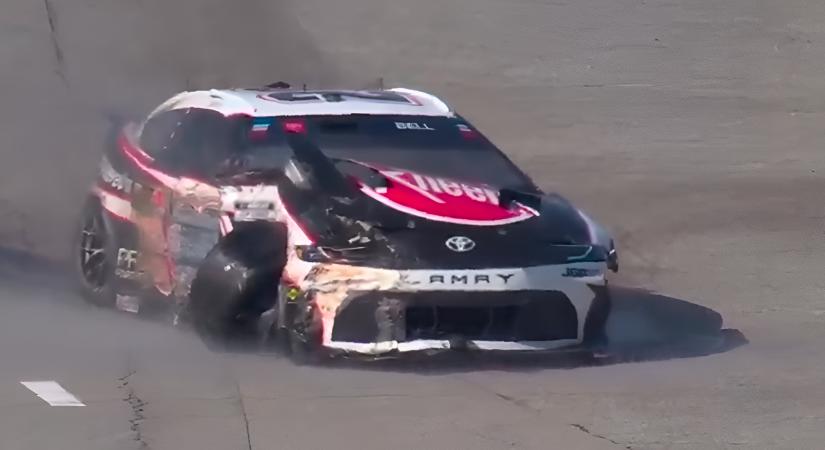 Nem úszta meg sérülések nélkül a brutális michigani bukását Christopher Bell