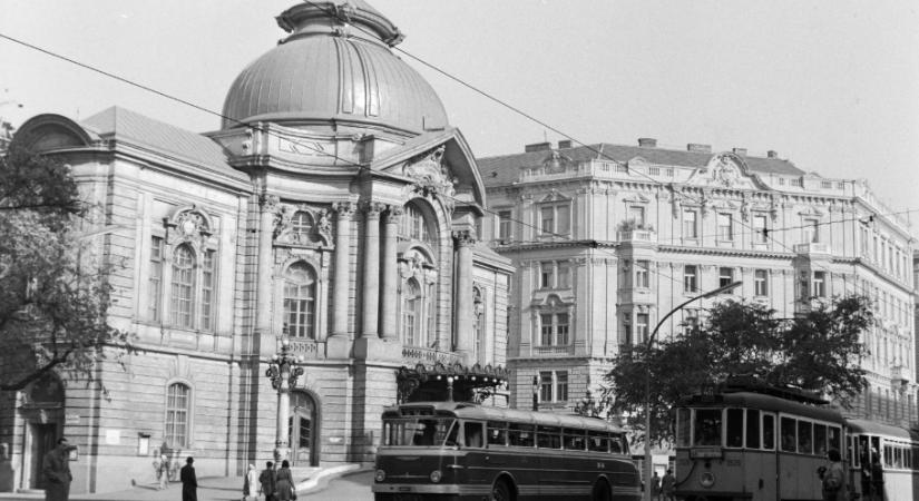 130 éves a Vígszínház – 7 érdekesség, amit talán nem tudtál a legendás teátrumról