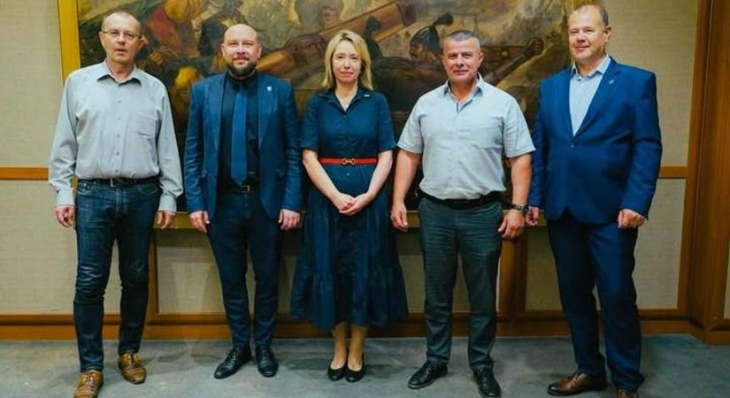 Együtt a nagyágyúk! Balatoni összefogás születik: öt város, egy gondolat a sikeres jövőért