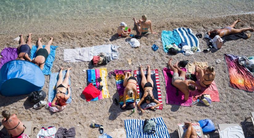 Horvátországban nyaraló magyarok: most van nagy baj, ellopták 100 ezer turista adatait, akik szállást foglaltak – őket érintheti a súlyos botrány