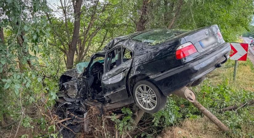Fotókon a brutális szombati baleset, új hírek érkeztek a sérültről
