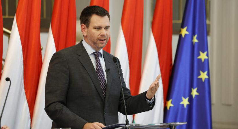 Vitézy Dávid a következő ciklus uniós pénzeiről tárgyal Luxemburgban – a magyar vasutat fejlesztené