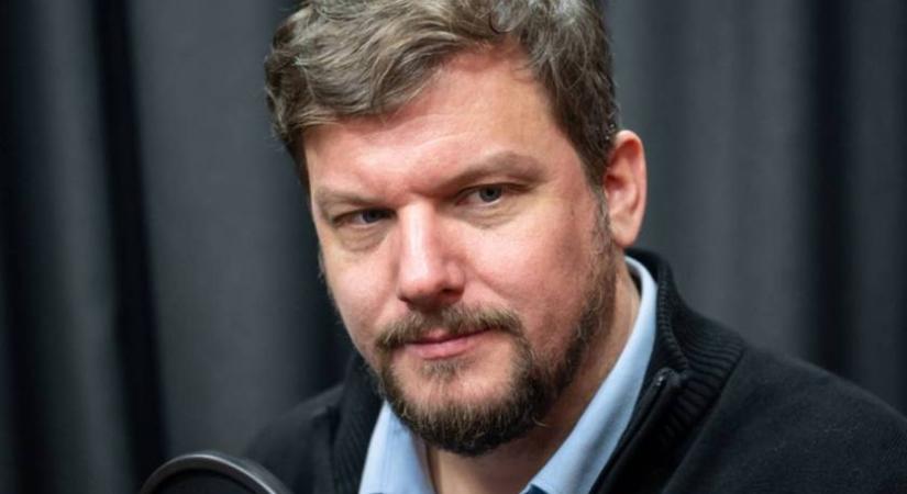 A magyar színész arcán előadás közben lett égési sérülés: egy vegyszer teljesen kimarta a bőrét