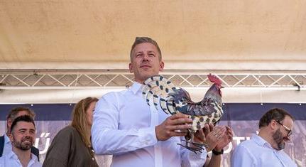 Magyar Péter: miért nem akadályozta meg Orbán Viktor a migrációs paktum elfogadását?