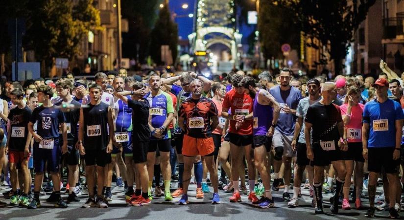 Több százan futottak Győr utcáin az éjszaka - fotók