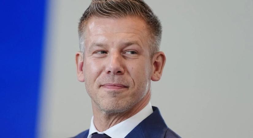 Magyar Péter: Kínos! 400 fő versus rendszerváltást akaró milliók