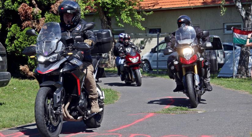 Motoros találkozó, ahol akár a kerékpárosokat is szívesen látták (galéria)