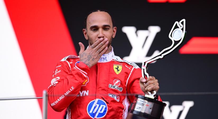 Pezsgővel locsolta Kim Kardashiant Lewis Hamilton a monacói nagydíj után – videó