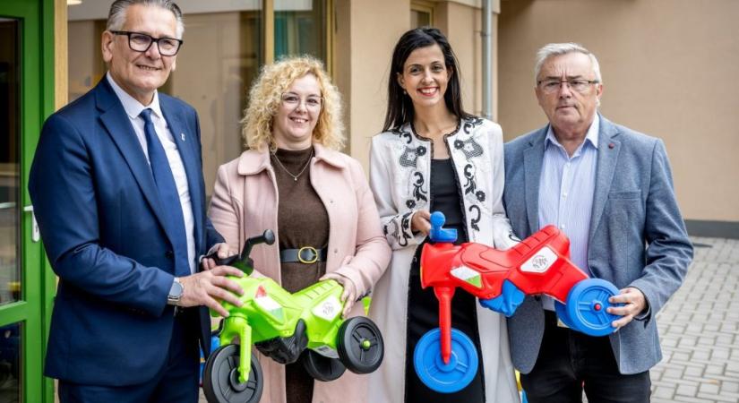 Borsos áron vették Balásy cégeitől a nyuszimotort, amit aztán fideszes képviselők osztogattak