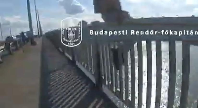 Elképesztő jelenet játszódott le a Petőfi hídon, azt hittük ilyen csak az akciófilmekben van - videó