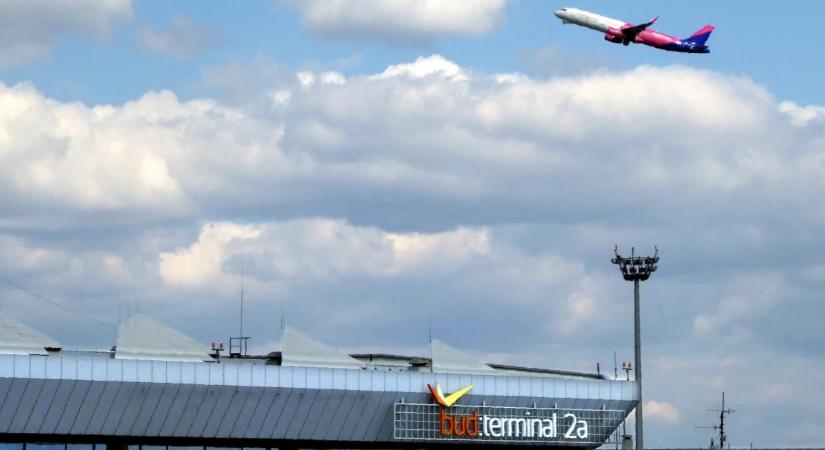 Eltűnik a repülőgép üzemmód a Wizz Air járatairól: Starlink internetet kapnak az utasok