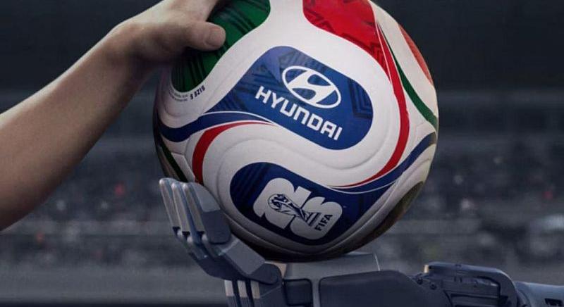 Humanoid robotokkal is jelen lesz a foci vébén a Hyundai