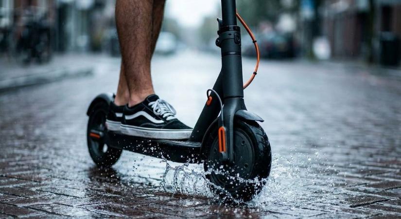 Júliustól tilos lesz elektromos rollerezni Hajdúszoboszlón