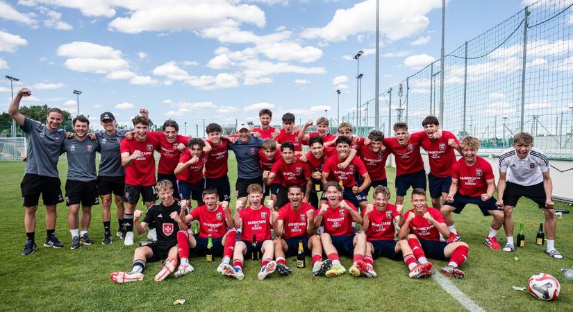 Bajnokként fejezte be az idényt a Videoton FC Fehérvár (galéria)