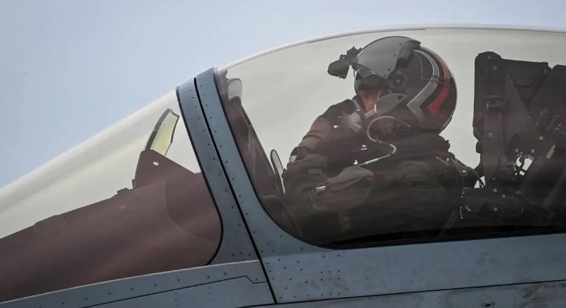 Milliméterekre a katasztrófa: NATO-gép lőtt le egy orosz térségből érkező drónt