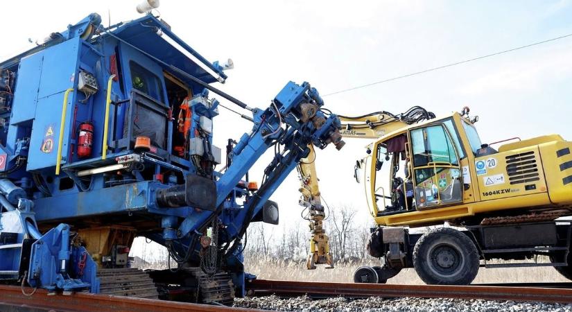 Csúcsmodern pályán vonatozhatunk majd Debrecen és Nyíregyháza között, itt vannak a tervek!