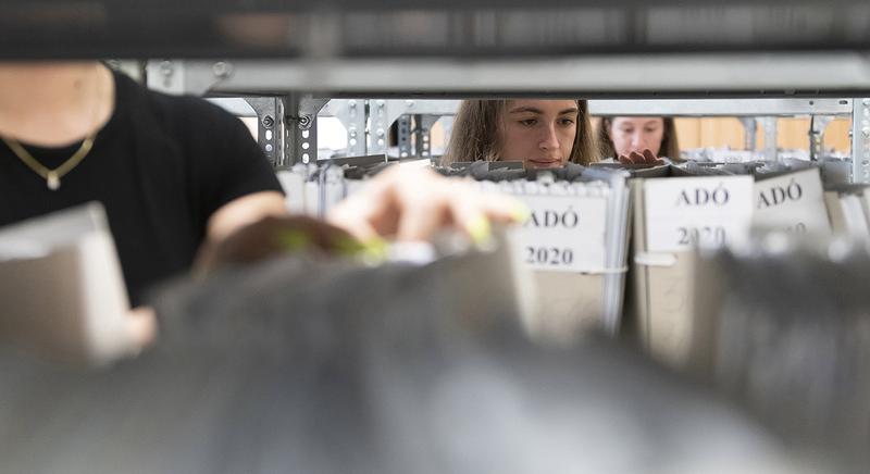 25 év alatt szja-mentes a nyári diákmunka is