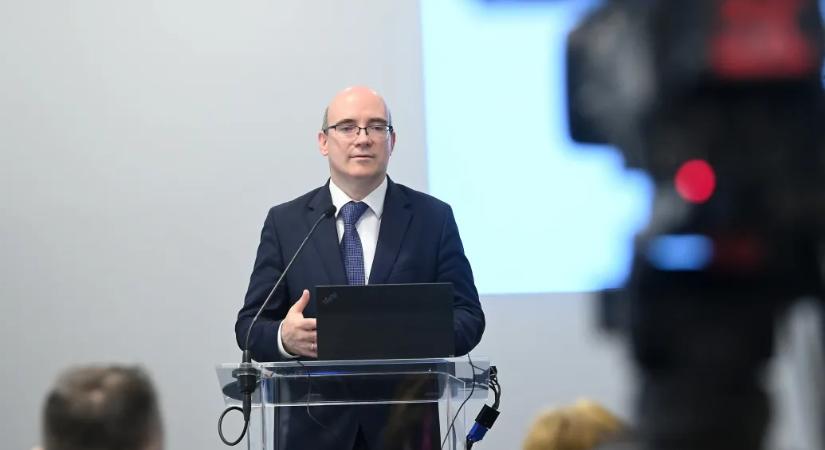 Maruzsa Zoltán visszatért az ELTE-re, több professzor nyílt levélben tiltakozik