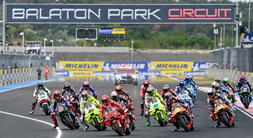 Márquez visszatért a trónra: kaotikus Magyar Nagydíj után századik győzelem a MotoGP-ben