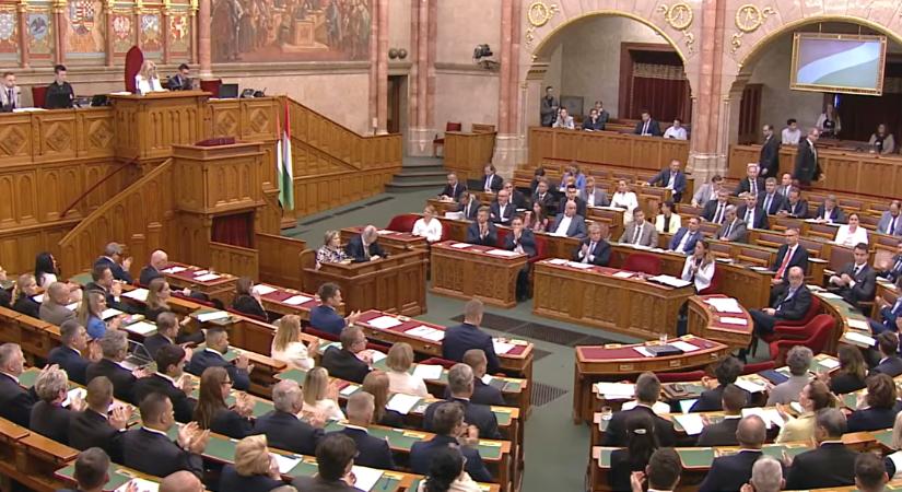 Magyar visszautasította Toroczkai ajánlatát: nem éjszakázik Ásotthalmon