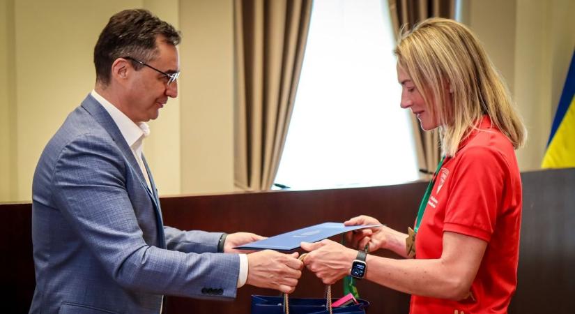 Papp László köszöntötte a DVSC Ifjúsági BL győzteseit