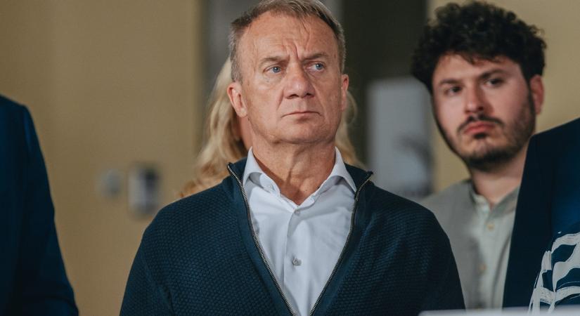 Varju László a DK új elnöke