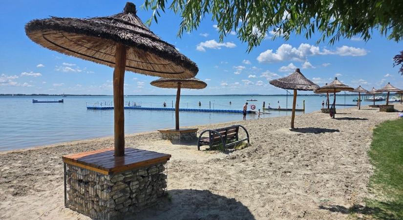 Nagy dobásra készül a balatoni strand – már most kipróbálható az egyik újdonság