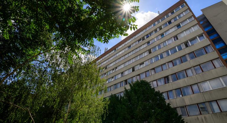 Újabb részletek derültek ki a székesfehérvári kollégium ötödik emeletéről kizuhant diák állapotáról