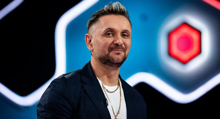 „Hagyd már békén!” – Majka kel tini fia védelmére, amikor felesége beleszólna a csajügyeibe