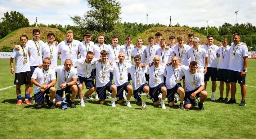 Három bajnoki címet ünnepelhet a Jászárokszállás labdarúgócsapata