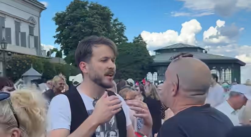 „Ez egy önző proli-show” – üzente az újságíróval üvöltöző Bede Zsoltnak a Sulyok melletti tüntetést szervező Kurucz Dániel