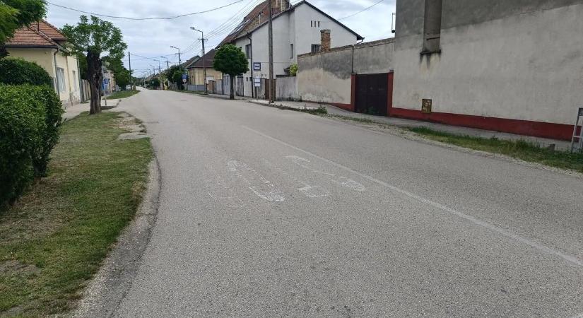 A halálba száguldott a pápai quados a gyermekével