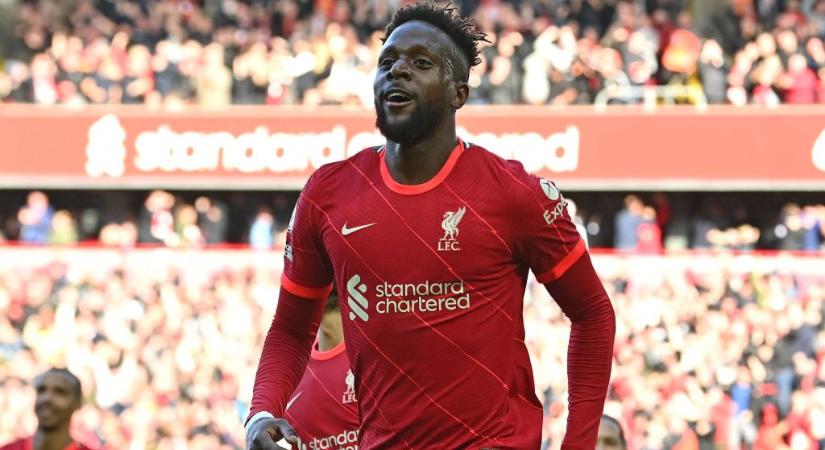 31 évesen visszavonult a Liverpool Bajnokok Ligája-győztes csatára