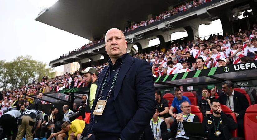 Marko Nikolics három évvel hosszabbított az AEK-nál – hivatalos