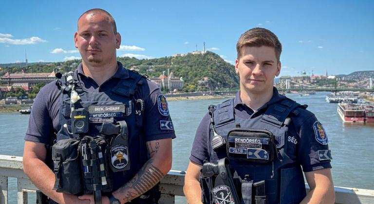 A nadrágszíjánál fogva húzták vissza a járdára a rendőrök a Petőfi hídról leugró fiút