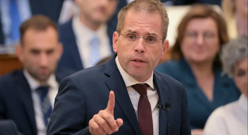 Ruff Bálint először szólalt fel a parlamentben, szerinte a Fidesz még a tagadás fázisában van