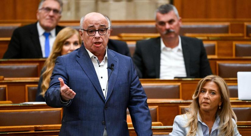 „Vállalja a hamis vád kockázatát, mert akkor Ön lesz a bűnöző!” – elege lett a Fidesz országgyűlési képviselőjének a tiszások vádaskodásaiból (VIDEÓ)