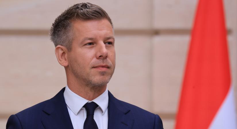 Felmentik a Kormányzati Ellenőrzési Hivatal vezetőjét