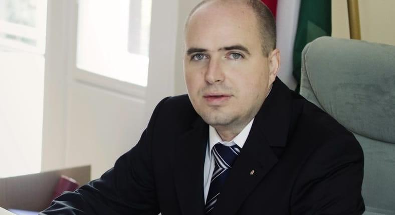 Leváltották a Kormányzati Ellenőrzési Hivatal elnökét