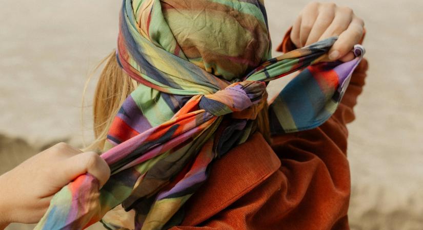 3 sikkes fejfedő, ami megvéd a napszúrástól és ultra divatossá tesz