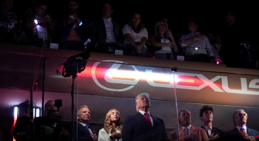 Kifütyülték Donald Trumpot egy New York-i kosárlabdameccsen
