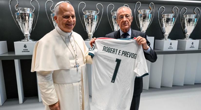 A Bernabéuban járt XIV. Leó pápa, a Real Madrid az ő nevével árul mezt
