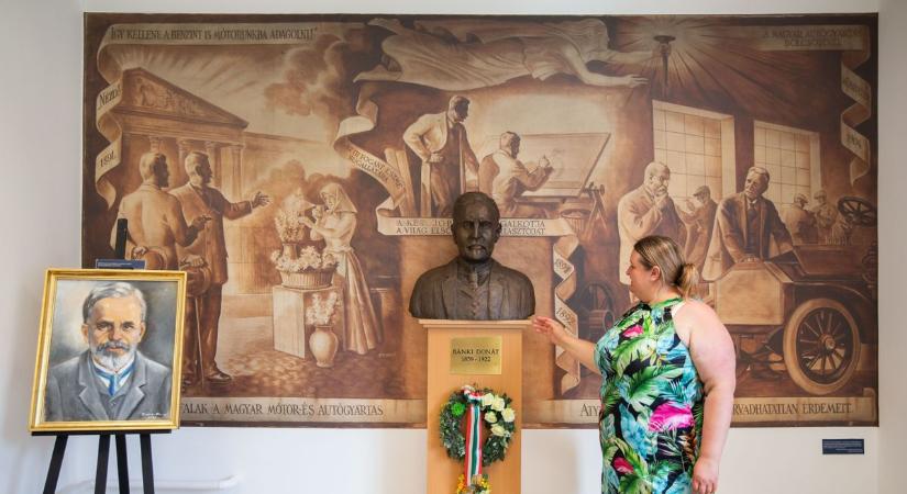 Méltó módon tisztelegnek Bánki Donát előtt - ünnepélyes átadót tartottak Bakonybánkon