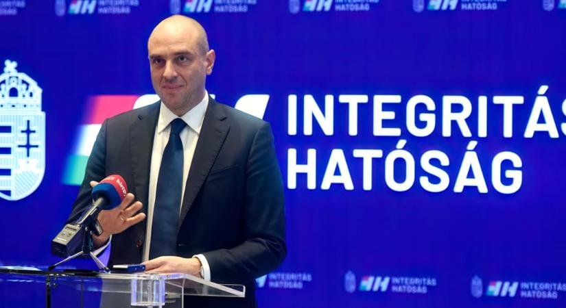 Bíró Ferenc továbbra is azt állítja, hogy két fideszes miniszter arra kérte, állítson le bizonyos vizsgálatokat
