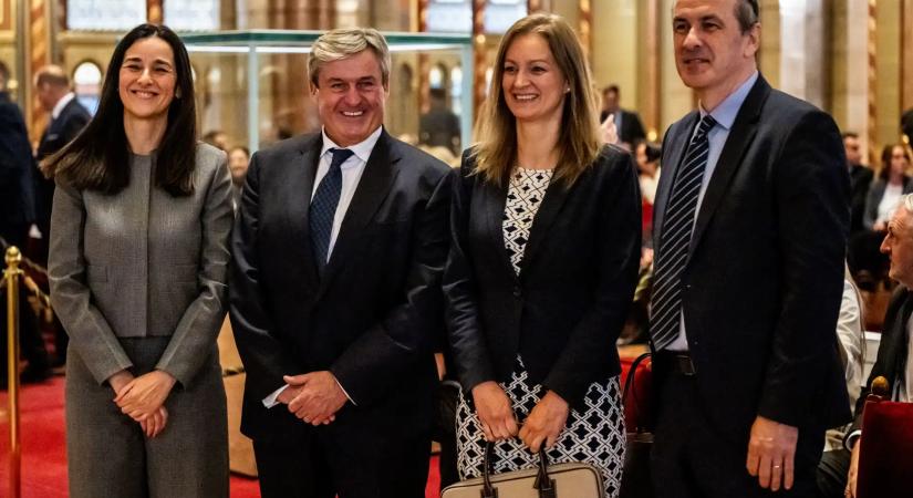 Lemondott a fizetéséről a leggazdagabb miniszter – Így vallottak vagyonukról Magyar Péterék