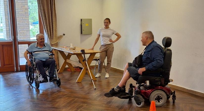 Különleges feladatokon keresztül mutatták meg az akadálymentesség jelentőségét