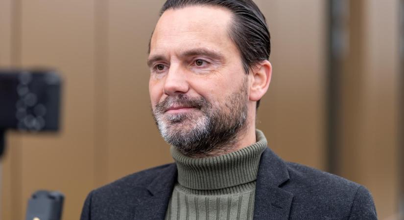 A Fidesz felháborodott a KEHI-elnök felmentésén, a párt kicsinyes bosszút emleget