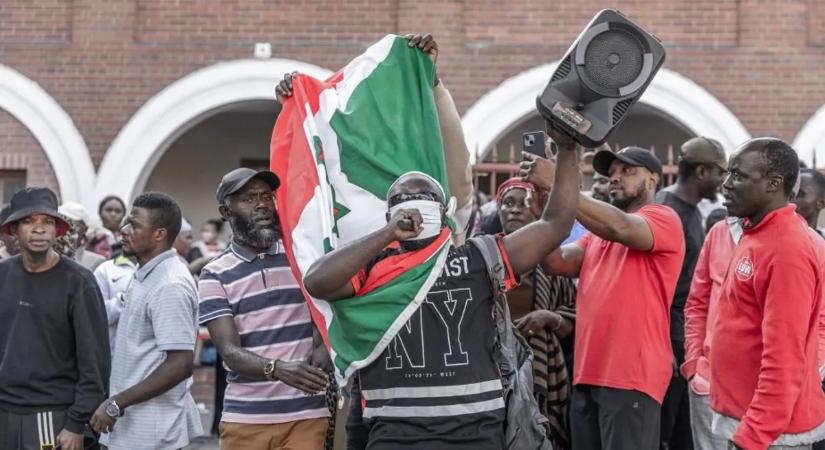 Erőszakos migránsellenes tüntetések rázzák meg Dél-Afrikát